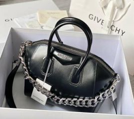 Picture of Givenchy Lady Handbags _SKUfw151608372fw